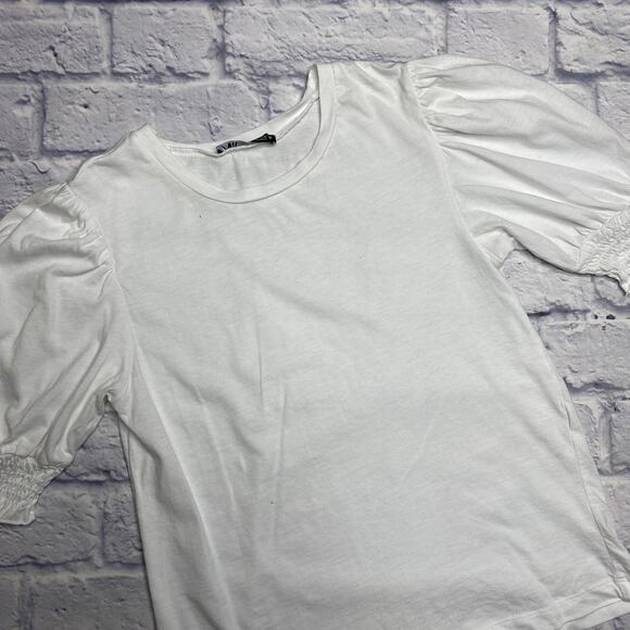 Zara Ruffle Sleeve Solid Tee in White - Picture 2 of 6